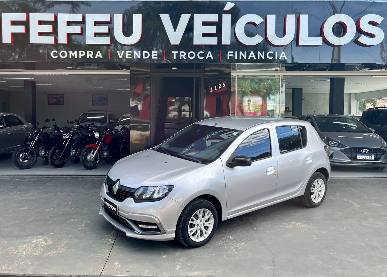 RENAULT SANDERO SEDITION foto 1